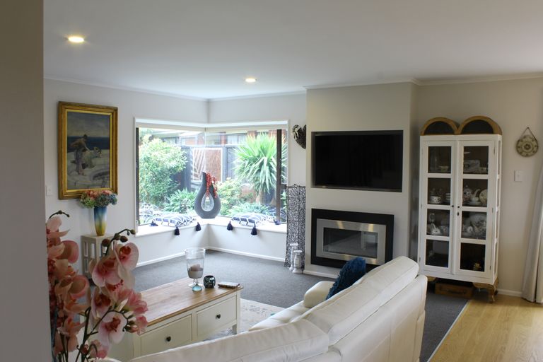 Photo of property in 52 Britannia Street, Petone, Lower Hutt, 5012