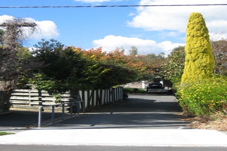 Photo of property in 11 Dowling Grove, Silverstream, Upper Hutt, 5019