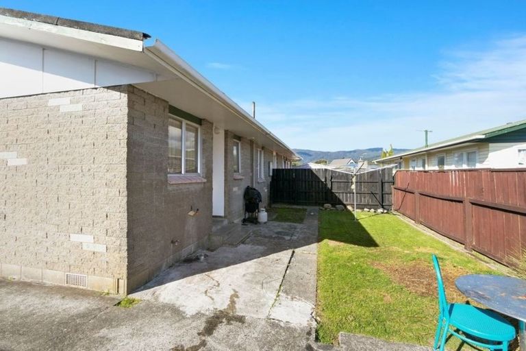 Photo of property in 7b Wetherby Grove, Wainuiomata, Lower Hutt, 5014