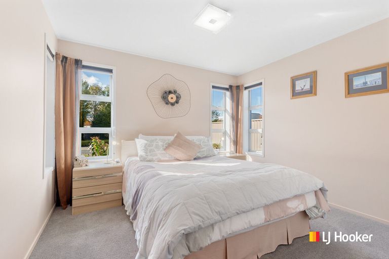 Photo of property in 22 Kura Place, Mosgiel, 9024