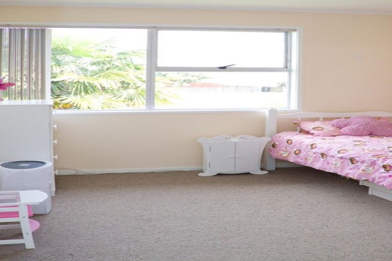Photo of property in 34 Aarts Avenue, Manurewa, Auckland, 2102