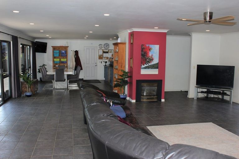 Photo of property in 107 Cordyline Crescent, Matarangi, Whitianga, 3592