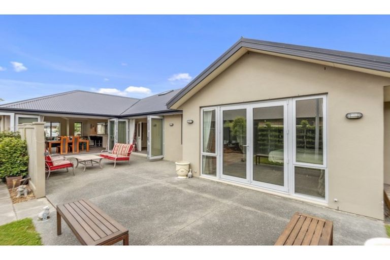 Photo of property in 7 Cairnbrae Drive, Prebbleton, 7604