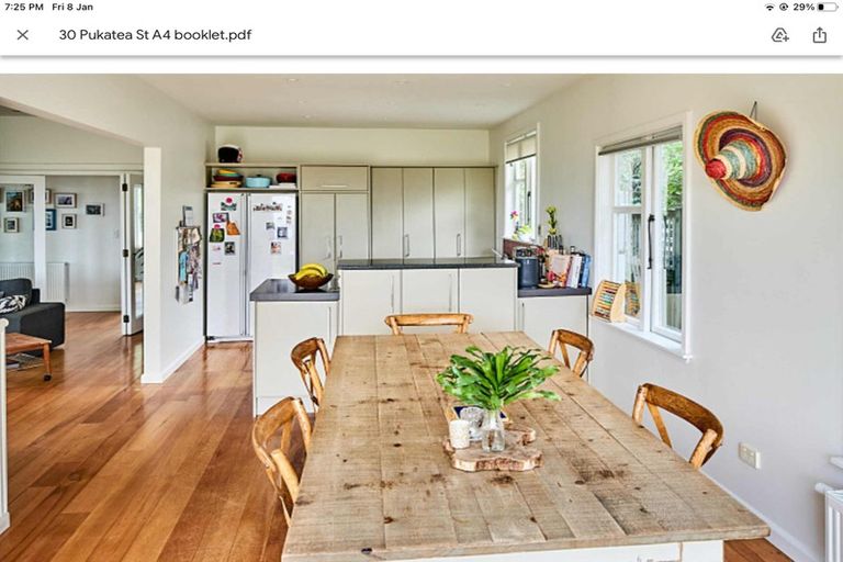 Photo of property in 30 Pukatea Street, Eastbourne, Lower Hutt, 5013