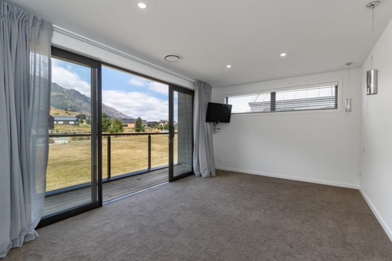 Photo of property in 1a Rannoch Drive, Jacks Point, Queenstown, 9371