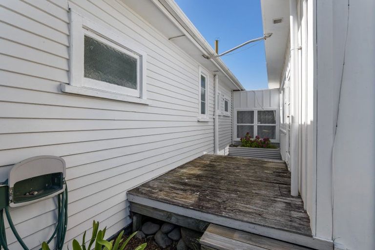 Photo of property in 63 Brois Street, Frankleigh Park, New Plymouth, 4310