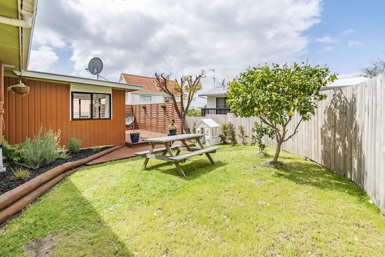 Photo of property in 1/66 Opaheke Road, Opaheke, Papakura, 2113