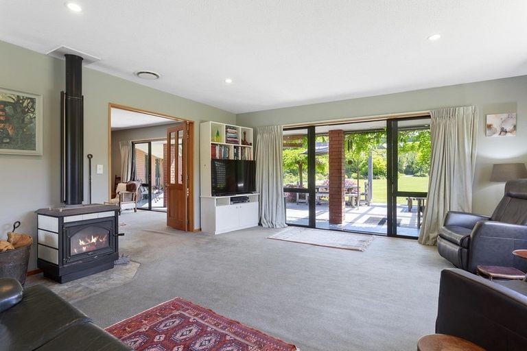 Photo of property in 18 Cedar Place, Amberley, 7410