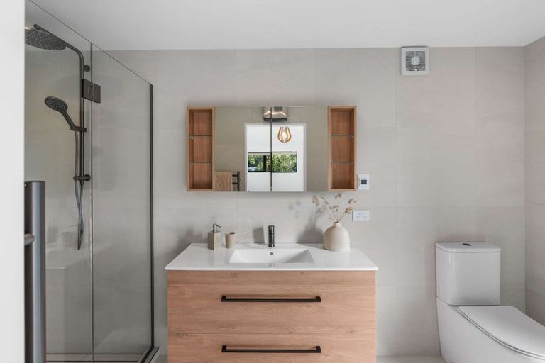 Photo of property in 145 Mount Pleasant Road, Mount Pleasant, Christchurch, 8081