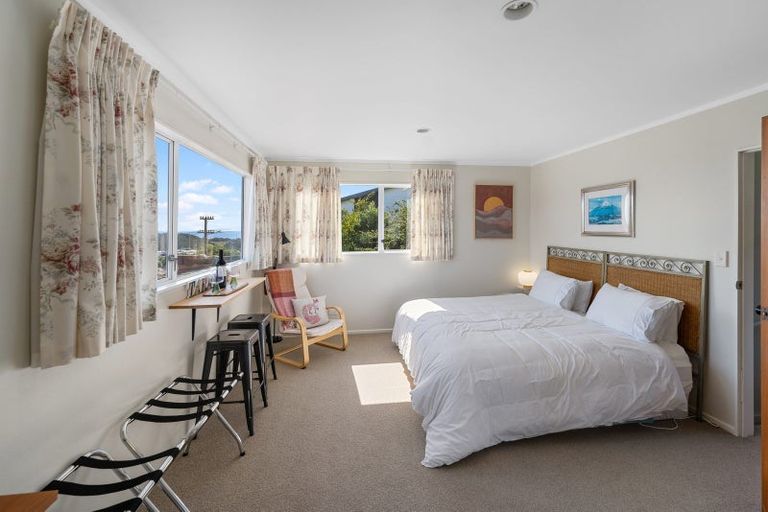 Photo of property in 4 Crownhill Street, Spotswood, New Plymouth, 4310