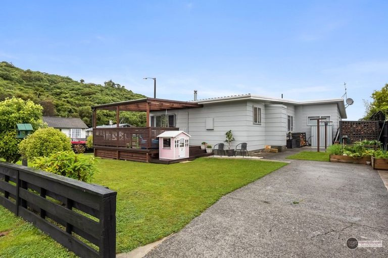 Photo of property in 187b Major Drive, Kelson, Lower Hutt, 5010
