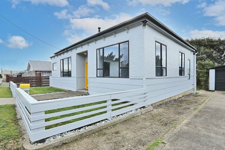 Photo of property in 21 Spencer Street, Bluff, 9814