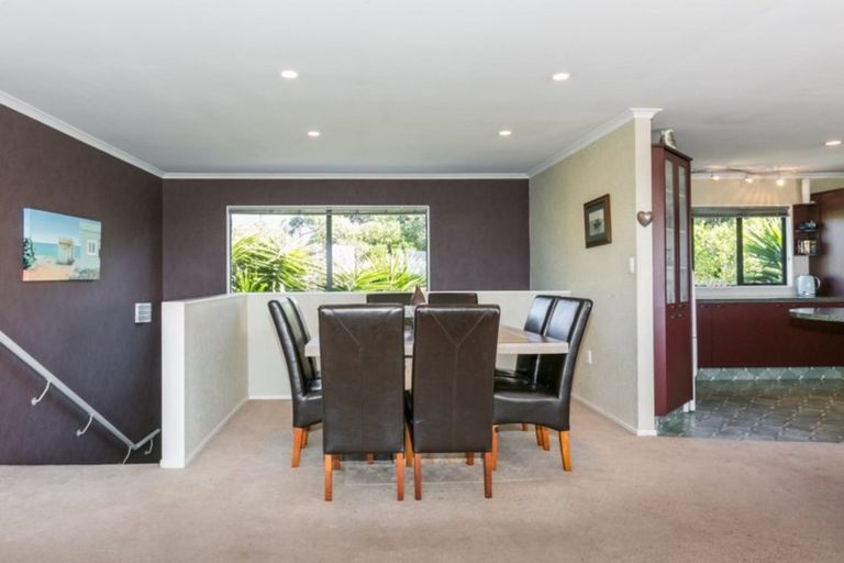 Photo of property in 17 Bell Street, Clive, 4102