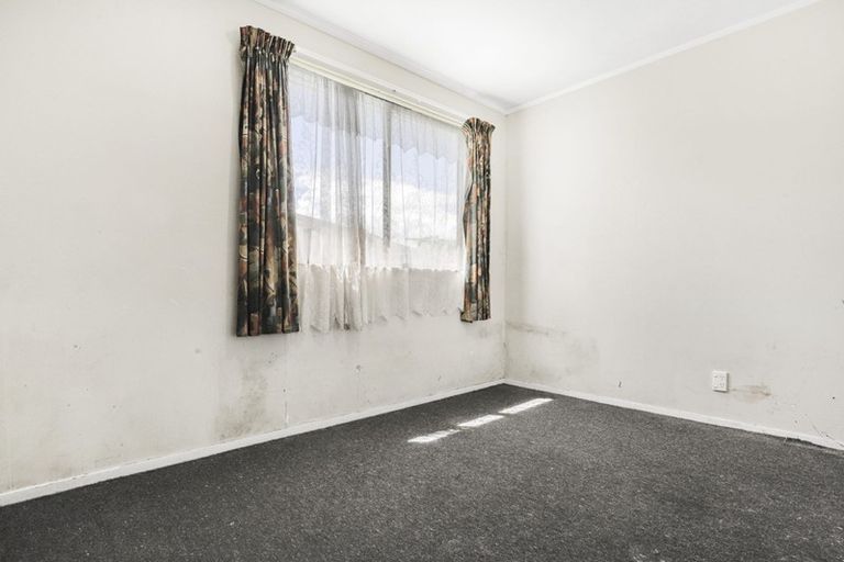 Photo of property in 1/14 Etherton Drive, Weymouth, Auckland, 2103