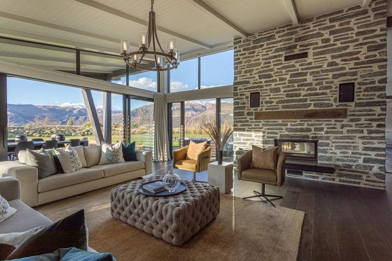 Photo of property in 1 Todd Lane, Lake Hayes, Queenstown, 9371