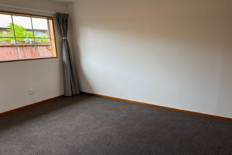 Photo of property in 18 Geraldo Place, Russley, Christchurch, 8042