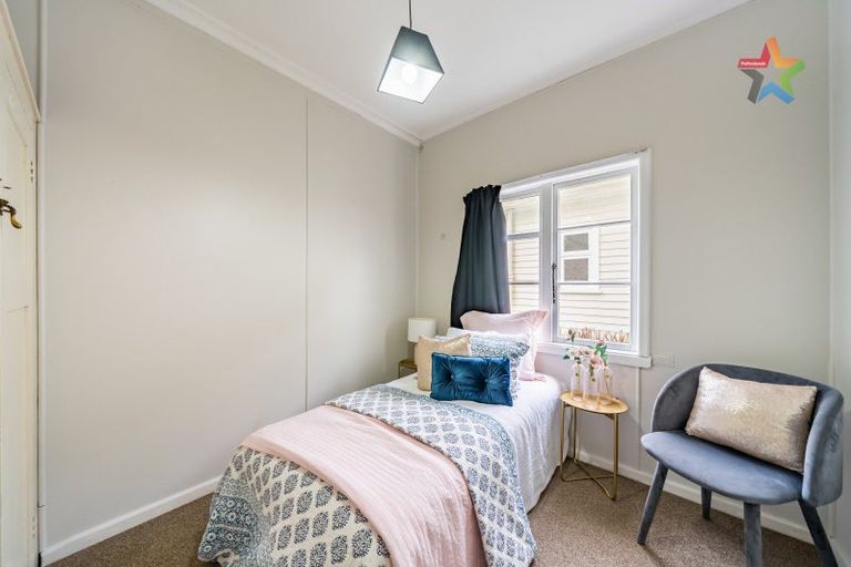 Photo of property in 20 Ludlam Crescent, Woburn, Lower Hutt, 5010