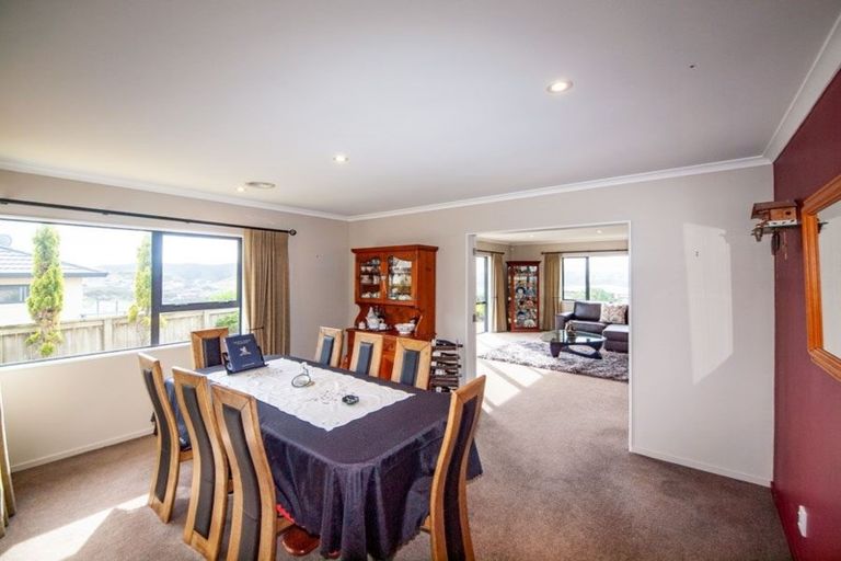 Photo of property in 61 Erlestoke Crescent, Churton Park, Wellington, 6037