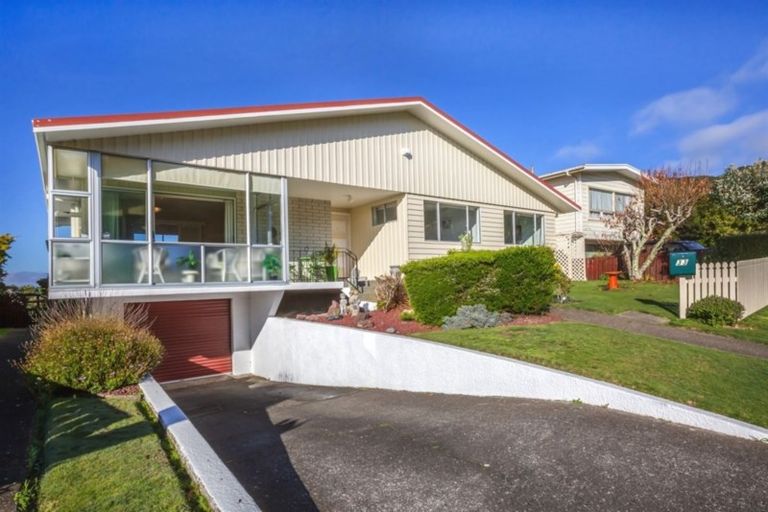 Photo of property in 33 Truscott Avenue, Johnsonville, Wellington, 6037