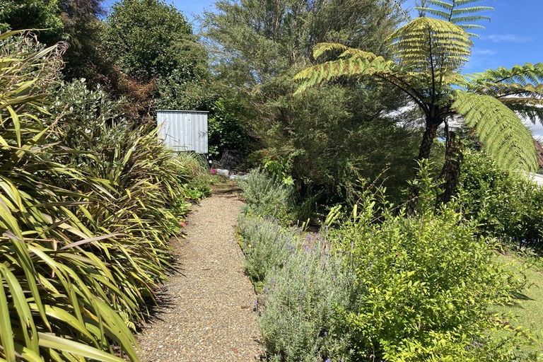 Photo of property in 12 Arawa Place, Onerahi, Whangarei, 0110