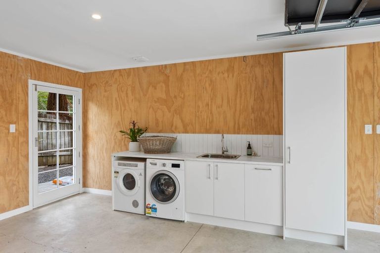 Photo of property in 50 Huia Street, Waikanae, 5036