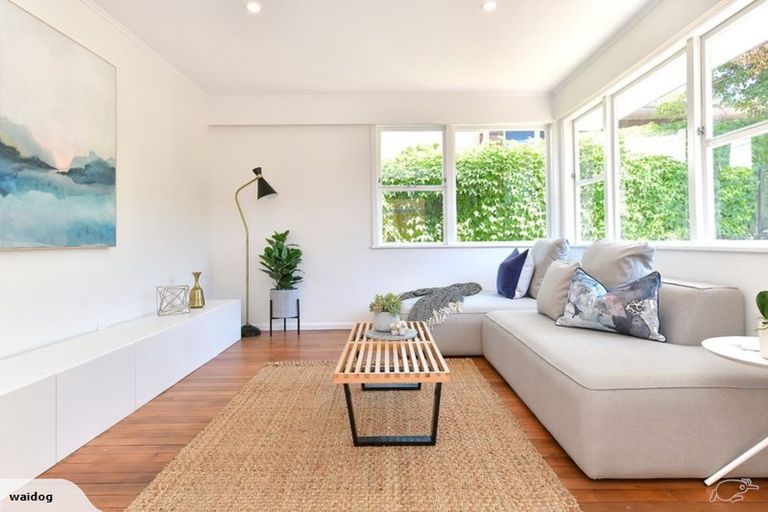 Photo of property in 25b Arrow Road, Forrest Hill, Auckland, 0620