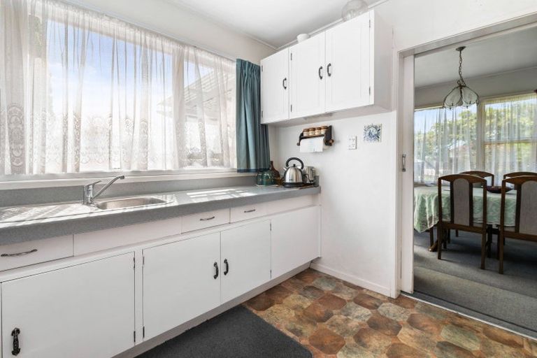 Photo of property in 2 Tawavale Street, Pukehangi, Rotorua, 3015