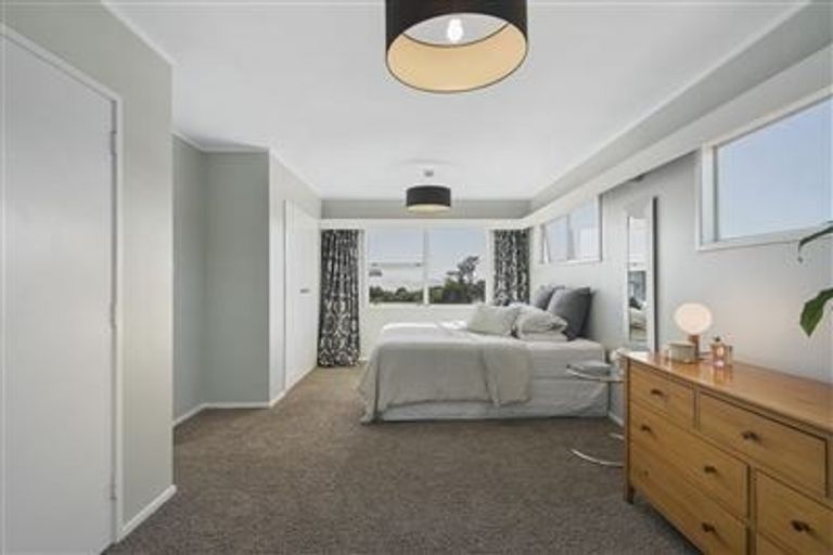 Photo of property in 47 Aotearoa Terrace, Murrays Bay, Auckland, 0630