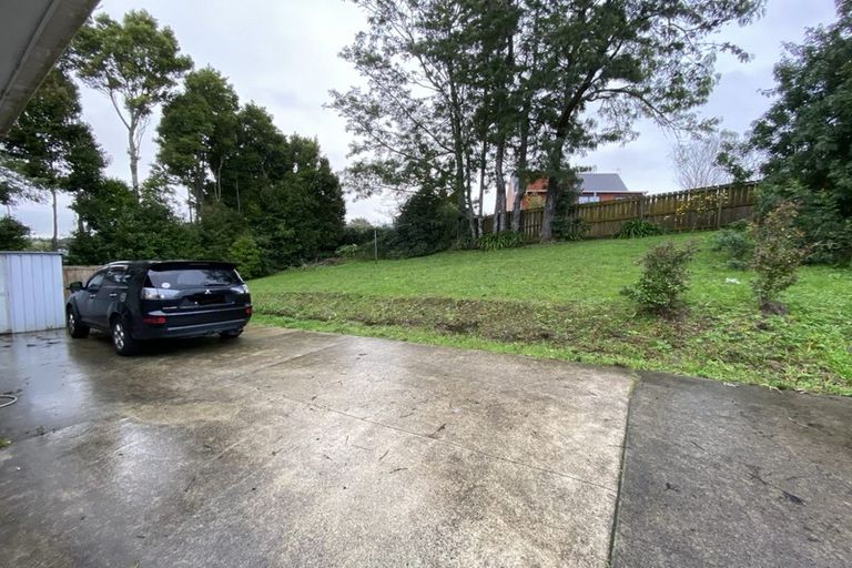 Photo of property in 106 Moire Road, West Harbour, Auckland, 0618