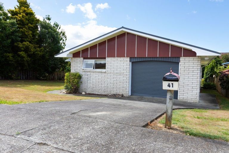 Photo of property in 41 Atkinson Street, Woodville, 4920