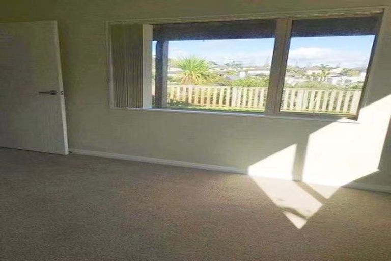 Photo of property in 76 Laurel Oak Drive, Schnapper Rock, Auckland, 0632