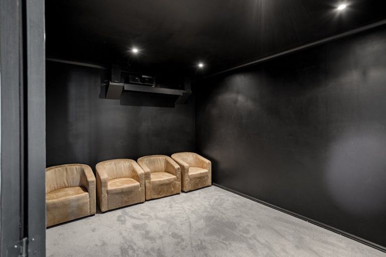 Photo of property in 12 Pelican Place, Whitianga, 3510