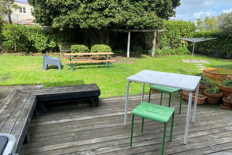 Photo of property in 42 Beaumont Avenue, Alicetown, Lower Hutt, 5010