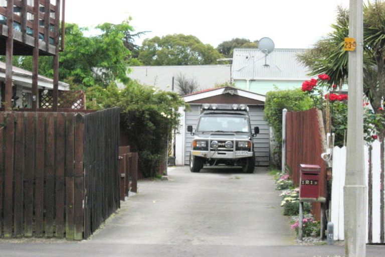 Photo of property in 2/121 Hay Street, Bromley, Christchurch, 8062