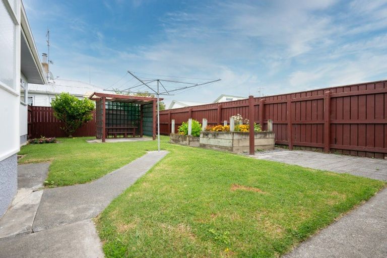 Photo of property in 1 Sidey Place, Marewa, Napier, 4110