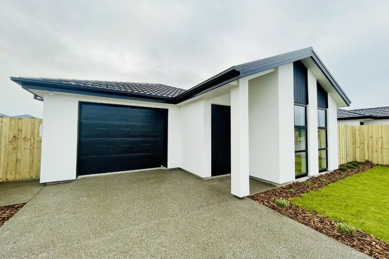 Photo of property in 9 Oakvale Lane, Halswell, Christchurch, 8025