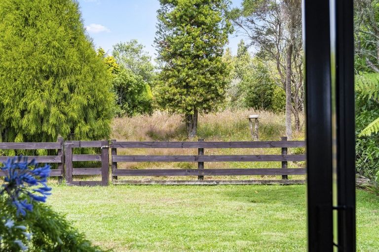 Photo of property in 2 Seales Road, Oropi, Tauranga, 3173