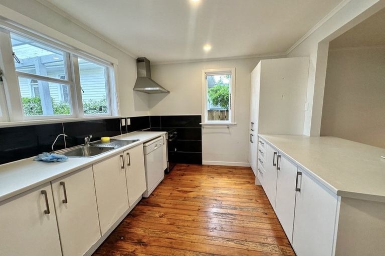Photo of property in 308 Royal Road, Massey, Auckland, 0614