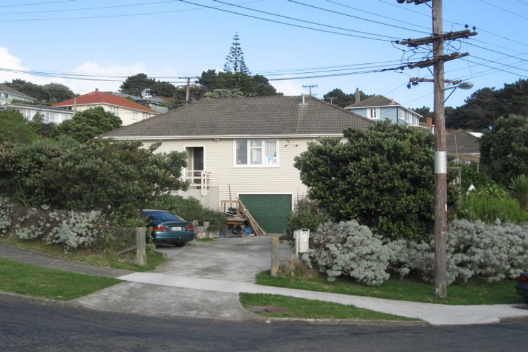 Photo of property in 18 Chaffey Crescent, Titahi Bay, Porirua, 5022