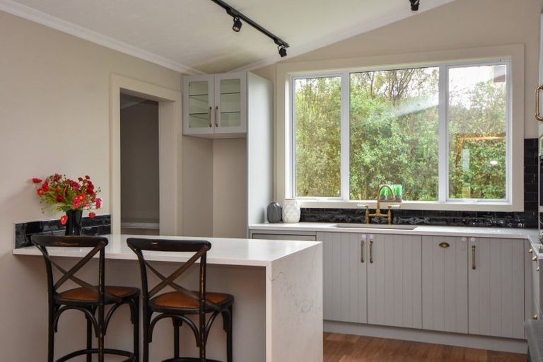 Photo of property in 71 Hoeke Road, Carrington, Carterton, 5791