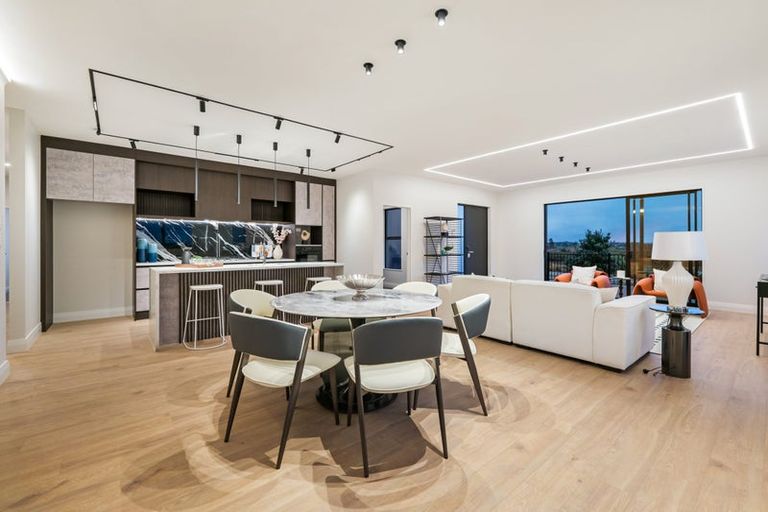 Photo of property in 28 Evergreen Parade, Rosehill, Papakura, 2113