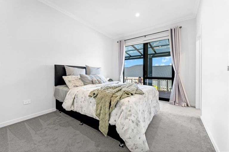 Photo of property in 98 Harriet Johnston Drive, Pokeno, 2402