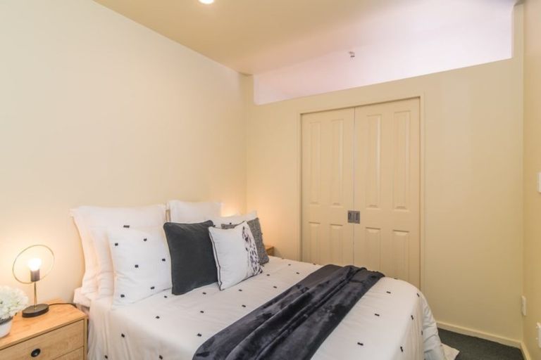 Photo of property in Atrium Towers, 6b/154 The Terrace, Wellington Central, Wellington, 6011