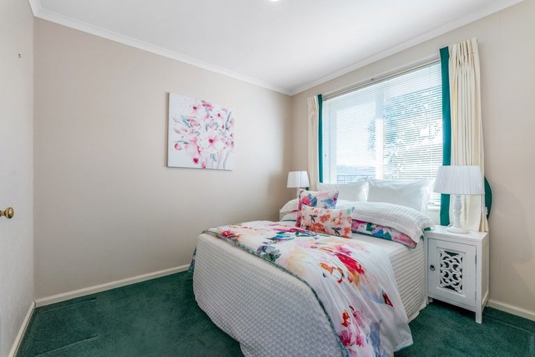 Photo of property in 211 Kilkenny Drive, East Tamaki Heights, Auckland, 2016