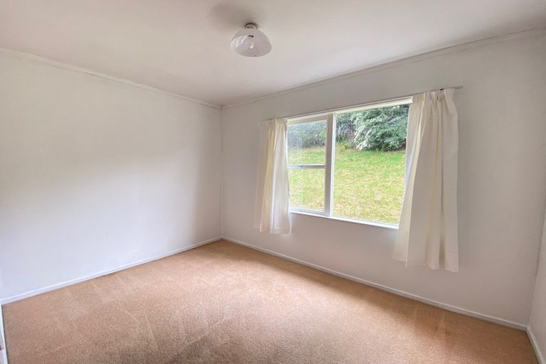 Photo of property in 36 Woodside Avenue, Northcote, Auckland, 0627