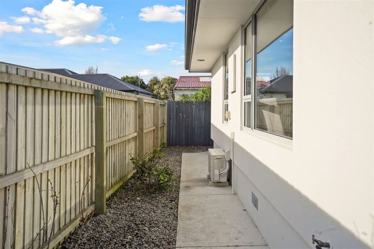 Photo of property in 2/10 Stacey Place, Woolston, Christchurch, 8062
