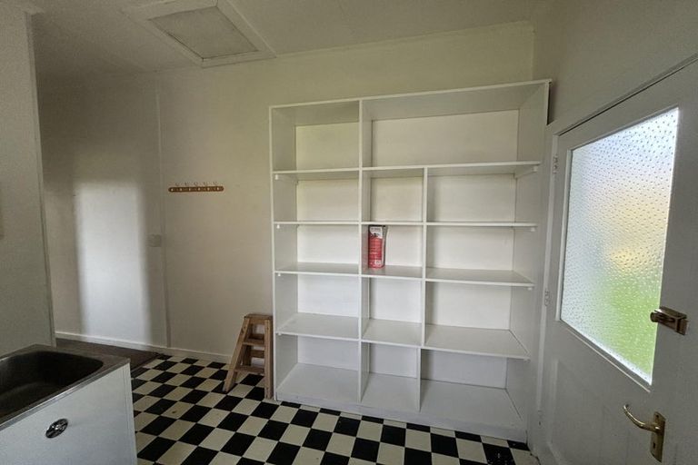 Photo of property in 6 Malcolm Street, Martinborough, 5711