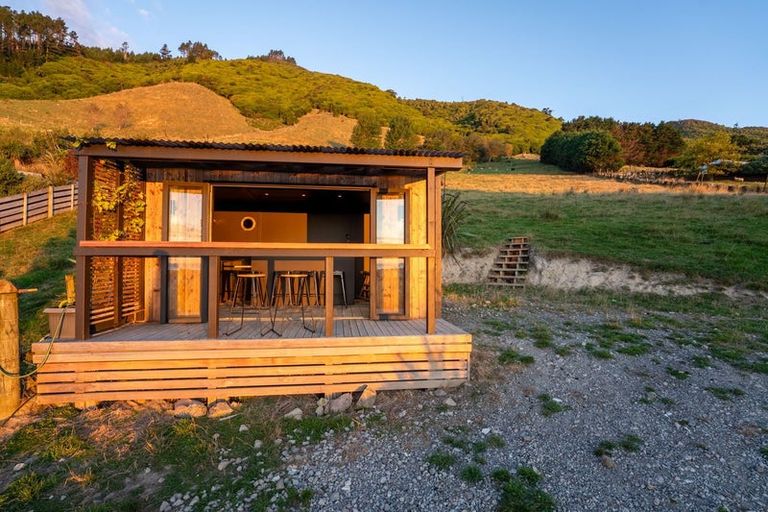 Photo of property in 251 Huia Street, Waikanae, 5391