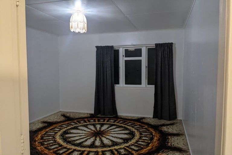 Photo of property in 166 Carrington Street, Lower Vogeltown, New Plymouth, 4310
