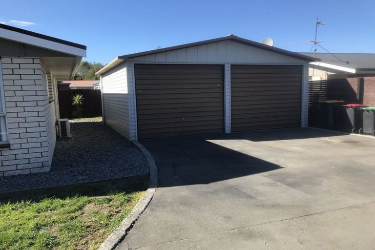 Photo of property in 2/9 Lagan Street, Belfast, Christchurch, 8051